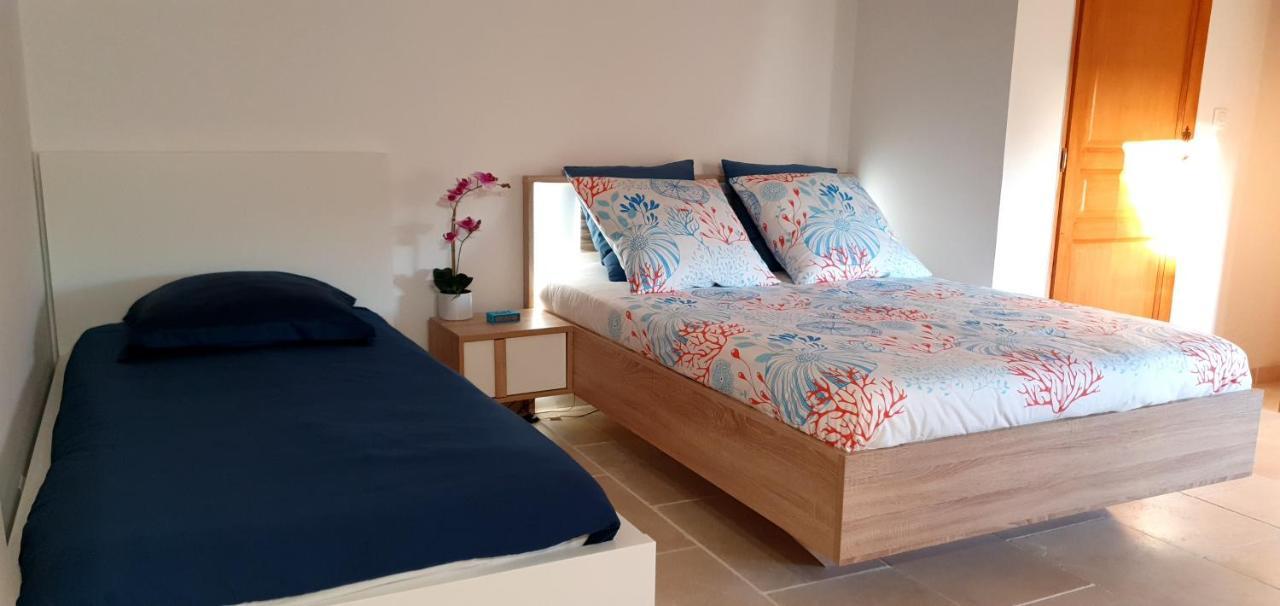 Holiday home Maison Calme Et Renovee 